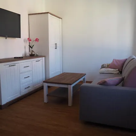 Apartmany Nejdek *